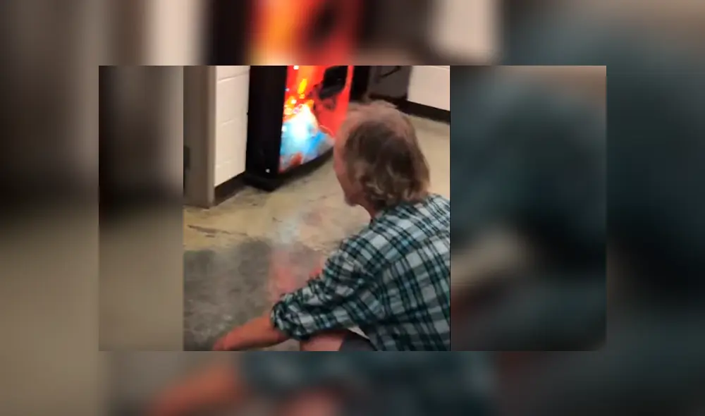 Hombre sin hogar se reunió con su mascota después de varios días sin verlo y la reacción del can se hizo viral en Facebook