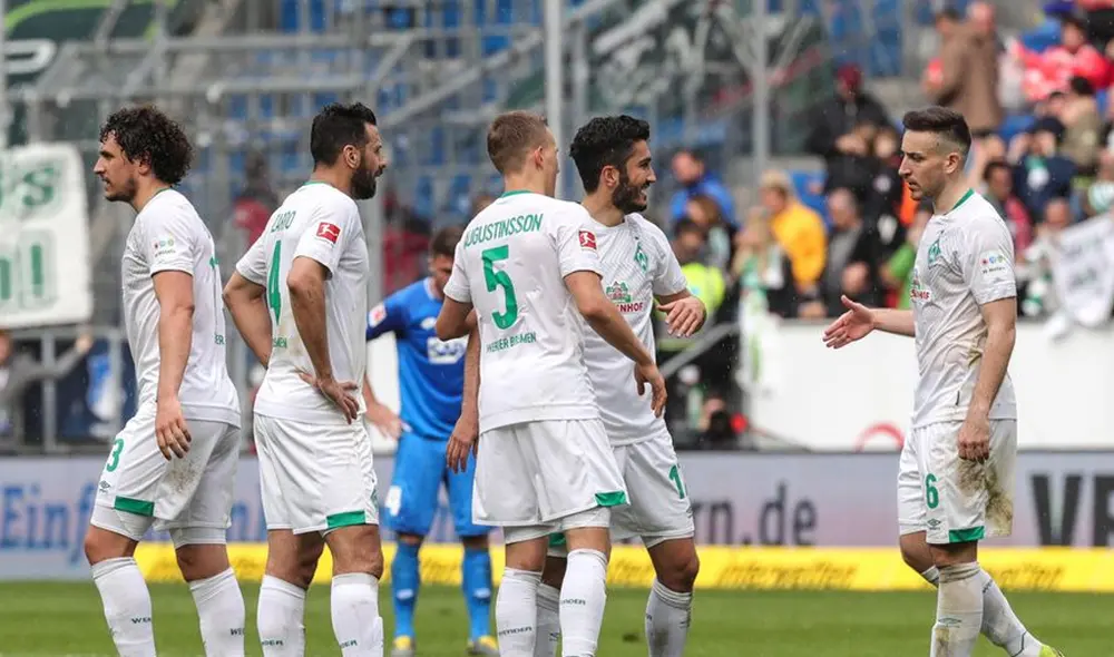 Elenco de Werder Bremen con Claudio Pizarro pasaron por prueba de COVID-19. | Foto: EFE
