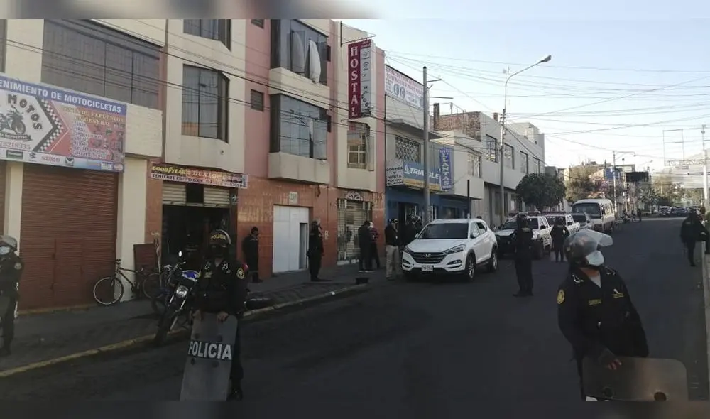 Policías intervinieron hostal en Miraflores, que era usado para la prostitución.
