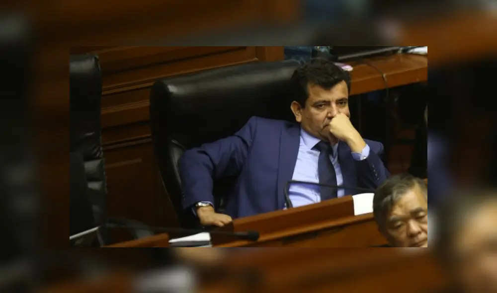 Congreso suspende a López Vilela por 120 días por tocamientos a Paloma Noceda