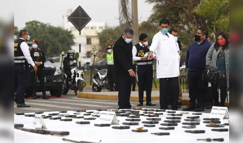 PNP aplicará plan para evitar avance de la delincuencia tras fin de la cuarentena obligatoria. Créditos: Flavio Matos / La República. PNP aplicará plan para evitar avance de la delincuencia tras fin de la cuarentena obligatoria. Créditos: Flavio Matos / La República.