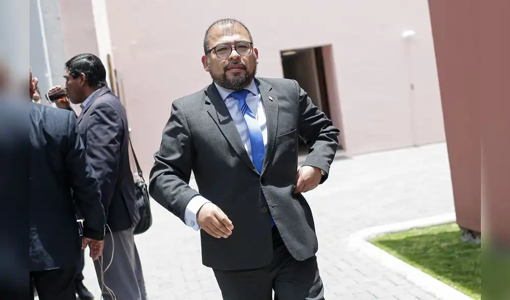 ANUNCIO DE PERUMIN 36 


