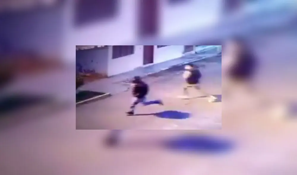 Sujetos emprendieron veloz huida luego de asaltar a mujer.