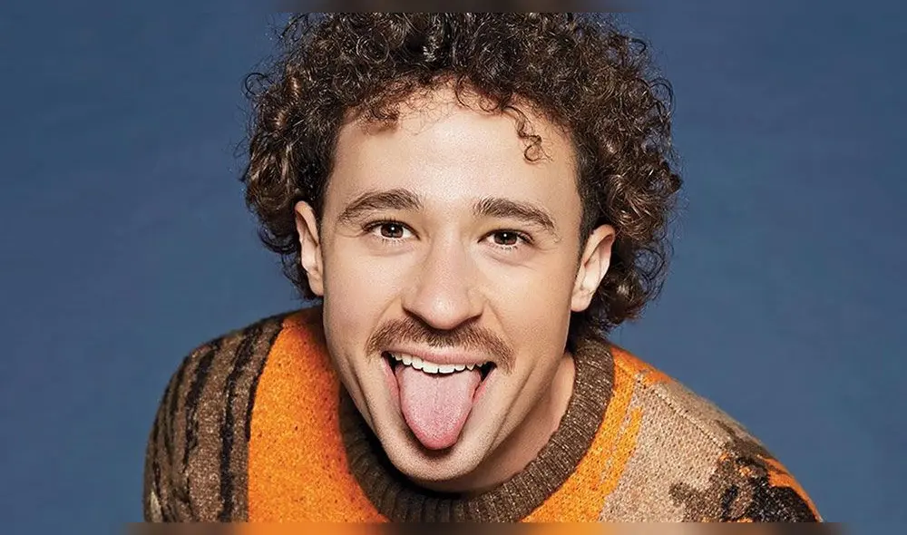 En las redes sociales, sus seguidores dan por seguro que Luisito Comunica tiene una relación con la modelo Ary tenorio. En las redes sociales, sus seguidores dan por seguro que Luisito Comunica tiene una relación con la modelo Ary tenorio.