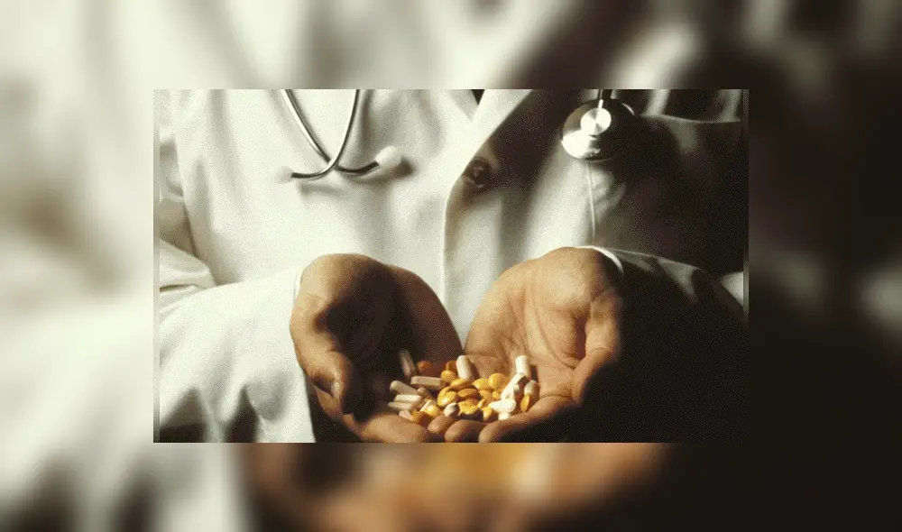 Farmacias ofrecen medicamentos 10 veces más caros Farmacias ofrecen medicamentos 10 veces más caros