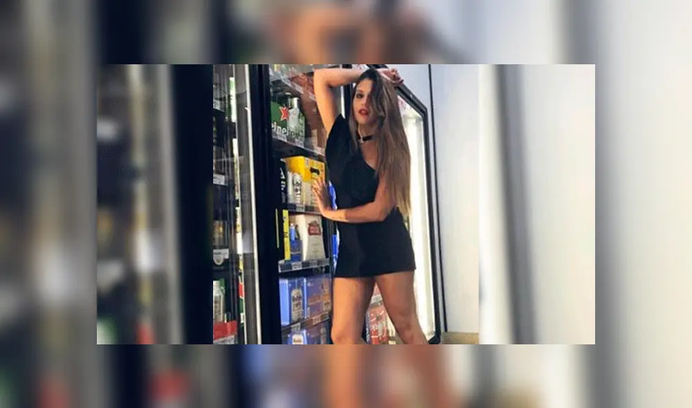 Facebook Viral: Posó sexy con ceñido vestido, pero detalle le quitó todo el 'glamour'