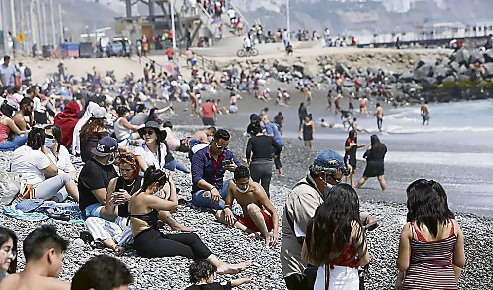 Juntos. Así lució la Costa Verde el pasado fin de semana. Muchos no respetaron las normas. Foto: Marco Cotrina/La República Juntos. Así lució la Costa Verde el pasado fin de semana. Muchos no respetaron las normas. Foto: Marco Cotrina/La República
