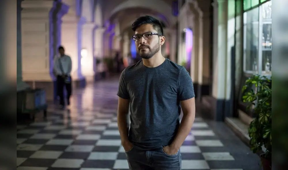 EL PERIODISTA Y EDITOR PERUANO JOSEPH ZARATE, GANO EL PREMIO GABRIEL GARCIA MARQUEZ CON LA CRONICA "UN NIÑO MANCHADO DE PETROLEO", EN EL FESTIVAL GABO, COLOMBIA, ORGANIZADO POR LA FUNDACION NUEVO PERIODISMO IBEROAMERICANO