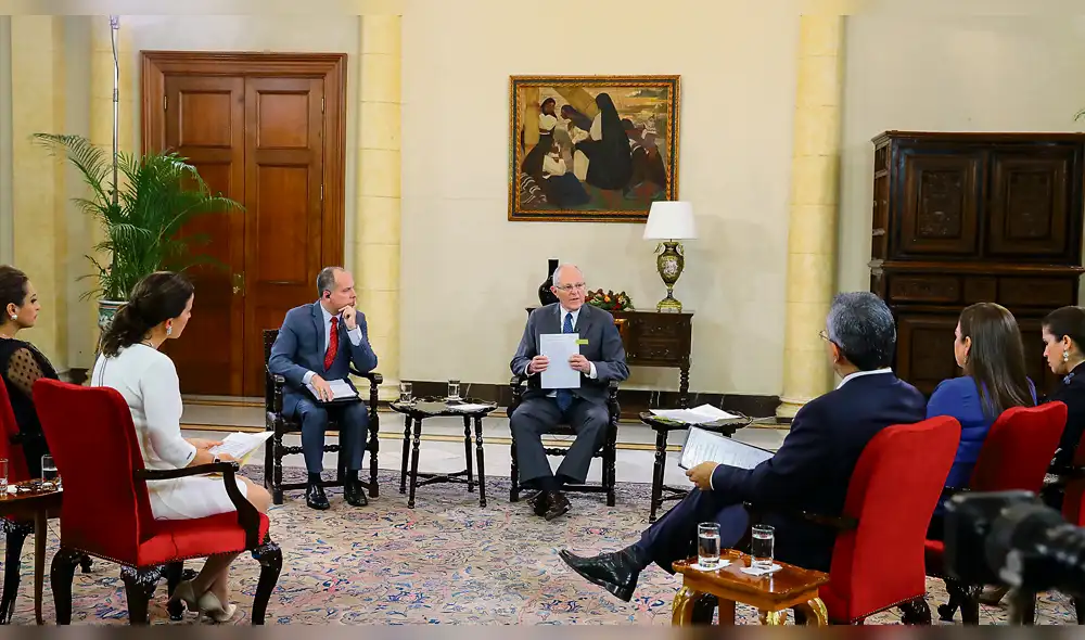 Kuczynski denuncia un asalto al orden democrático con la vacancia Kuczynski denuncia un asalto al orden democrático con la vacancia