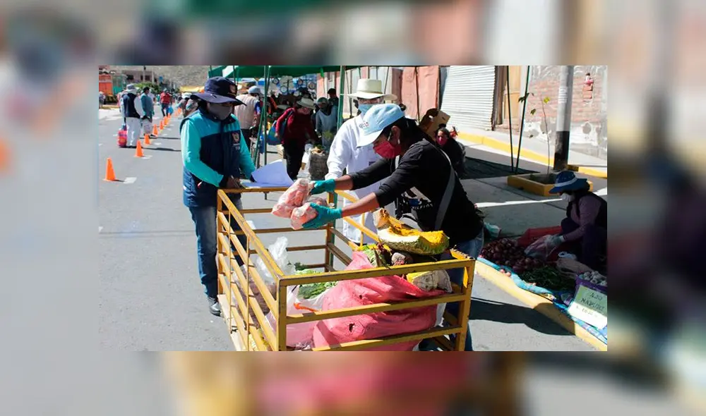 En total se logró recolectar más de 60 kilos de alimentos entre frutas, verduras, carnes, tubérculos, condimentos, abarrotes y otros,