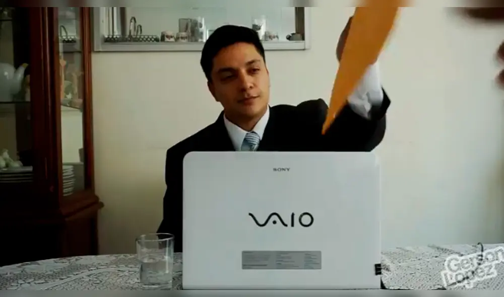 Facebook: Divertida parodia de la 'Ley del esclavo juvenil' [VIDEO]