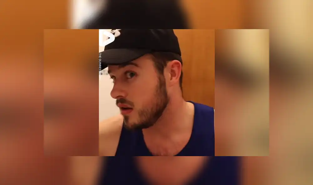 A través de Facebook se hizo viral el terrible resultado de un joven luego de trata de cortarse el cabello por sí mismo.