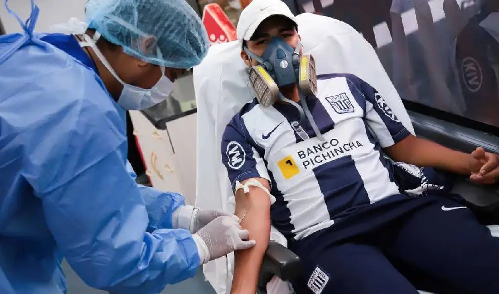 Hinchas de Alianza Lima se acercaron al estadio Matute para donar sangre. Foto: Prensa Alianza Lima Hinchas de Alianza Lima se acercaron al estadio Matute para donar sangre. Foto: Prensa Alianza Lima