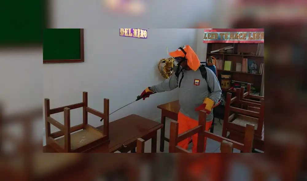 Santa Rosa: fumigan colegios ante el inicio del año escolar