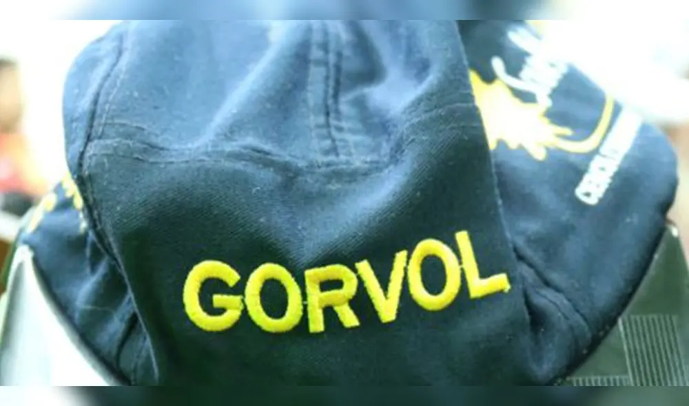 Lambayeque: Universitarios crean prototipo de gorra para cargar celular con luz solar