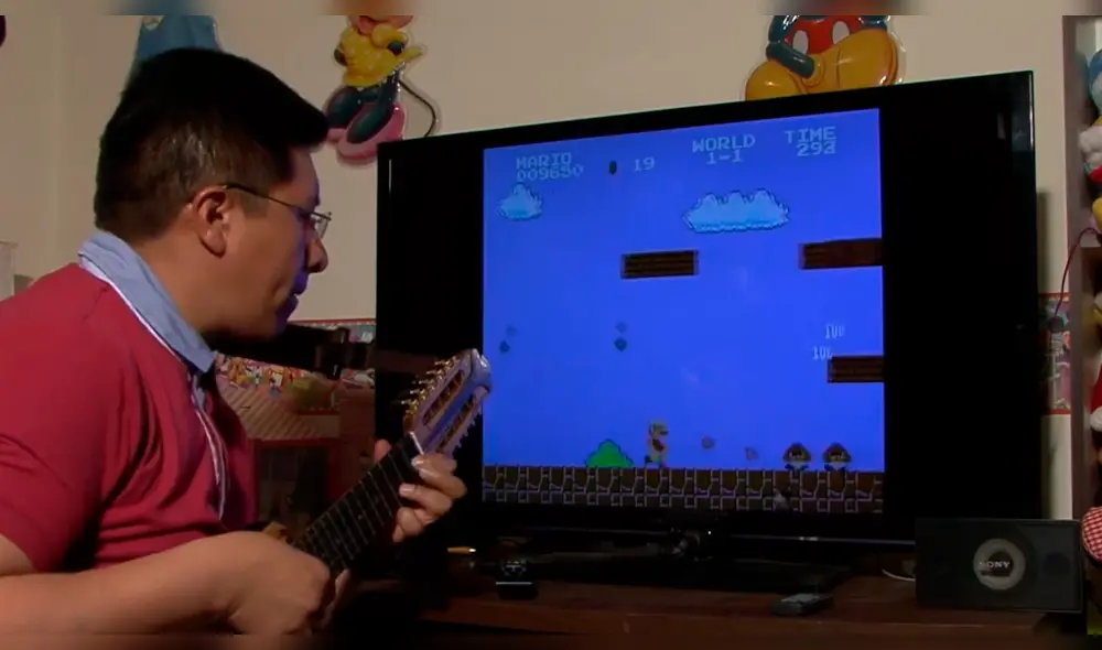Vía Facebook: toca tema de Mario Bros con charango y miles le aplauden [VIDEO]