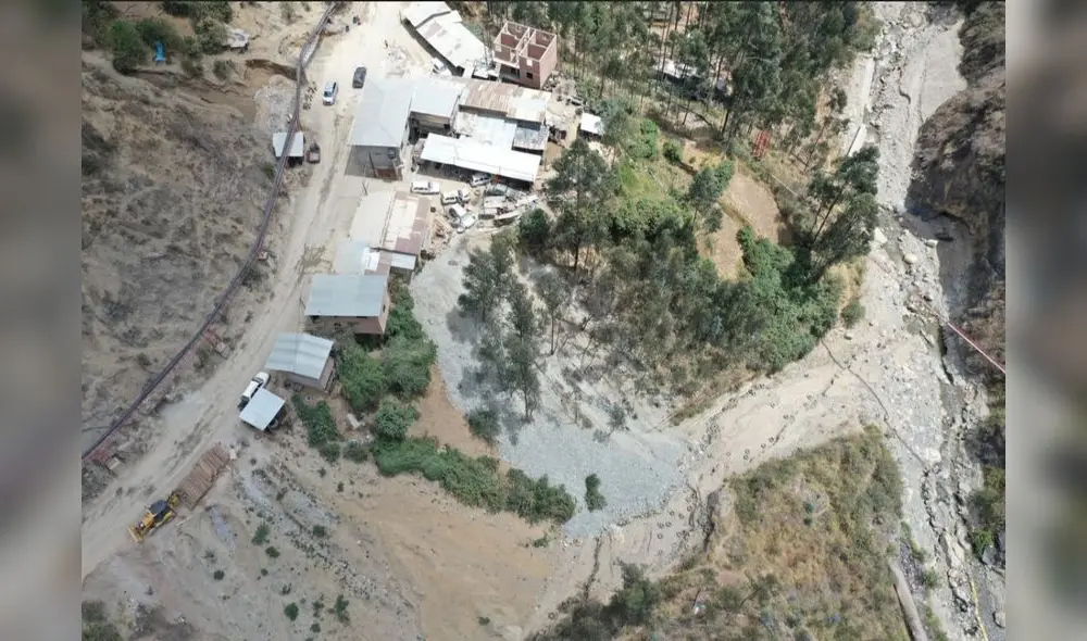 Vista aérea de la zona afectada por los relaves mineros. Contaminación afectaría varias comunidades en Pataz.