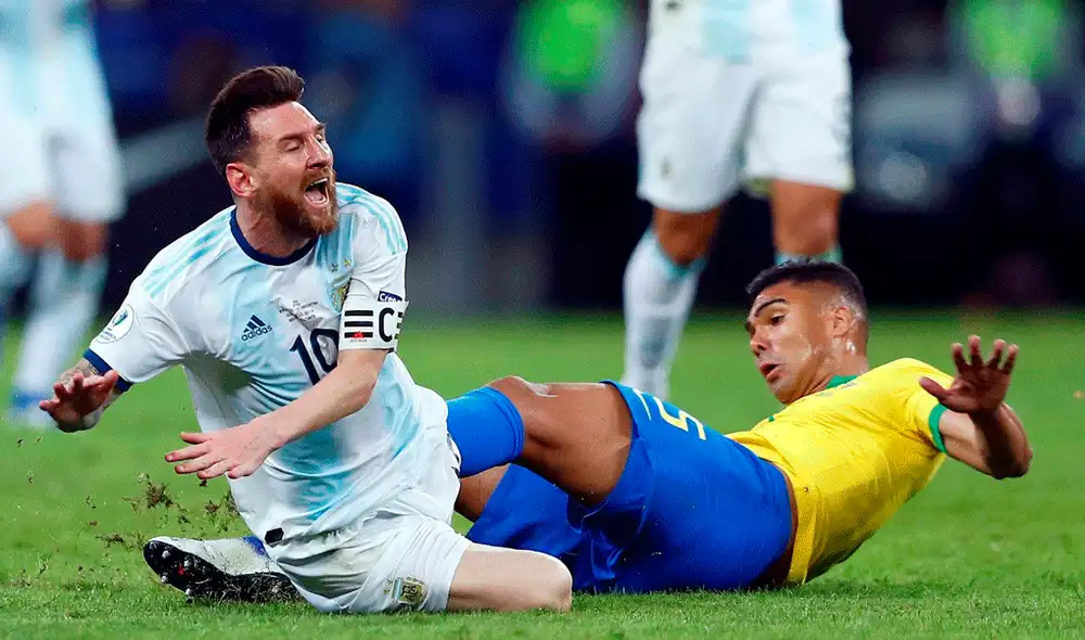Messi y otro jugadores de la selección argentina quedaron molestos con Conmebol por el mal uso del VAR en la Copa América 2019. | Foto: EFE