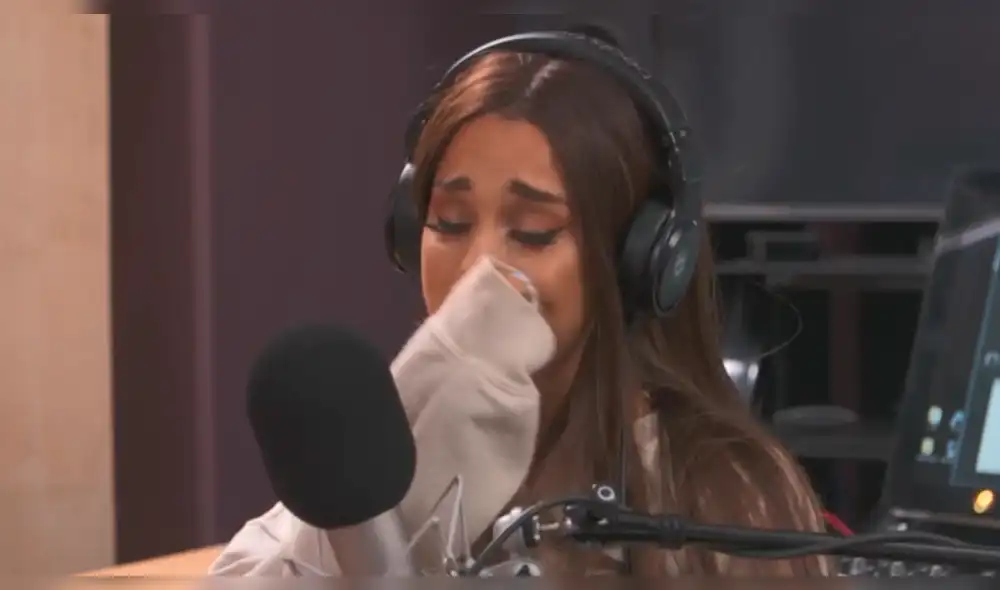 Ariana Grande rompe en llanto al recordar el atentado de Manchester [VIDEO]