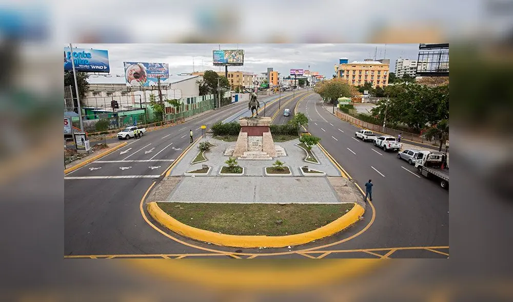 Vista aérea de una calle vacía en Santo Domingo el 27 de marzo de 2019. Foto: AFP Vista aérea de una calle vacía en Santo Domingo el 27 de marzo de 2019. Foto: AFP