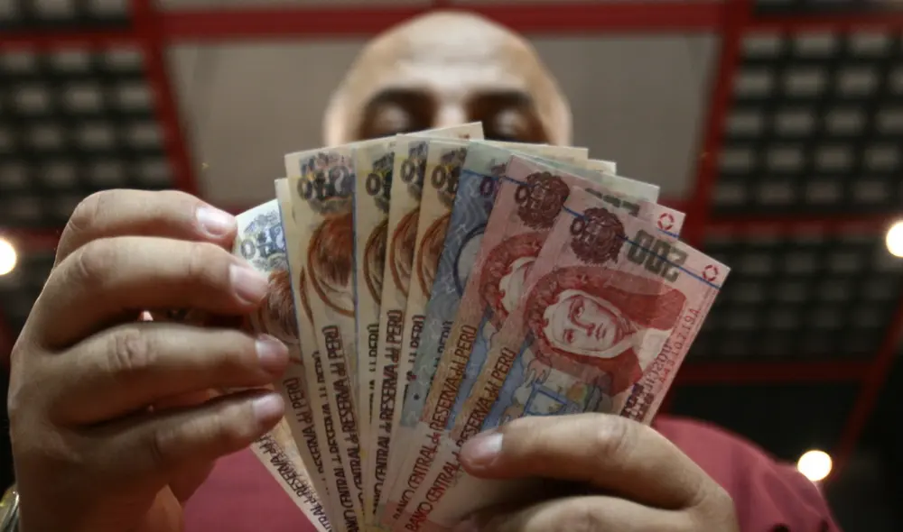 El pago de aguinaldo por Navidad está previsto en la Ley de presupuesto del sector público para el año fiscal 2022. Foto: La República