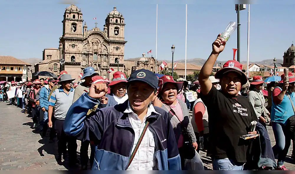 Docentes de Cusco deciden hoy si reinician su huelga el 15 de junio