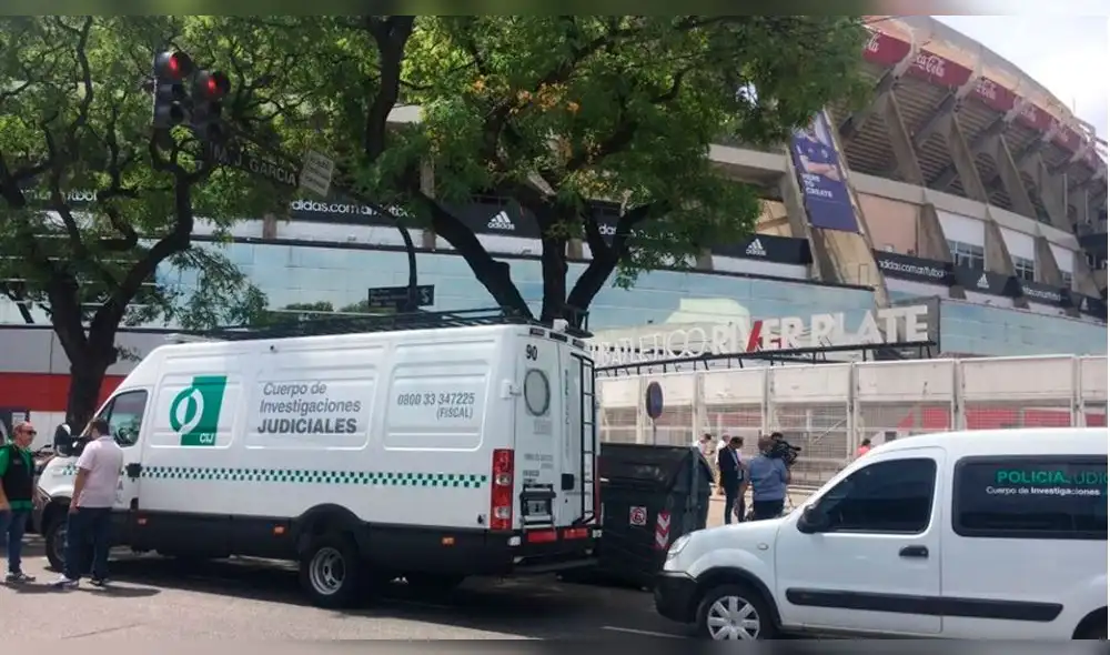 Policía ingresa el estadio Monumental de River Plate por caso reventa de entradas [VIDEO]