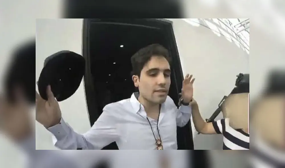 El hijo del Chapo Guzmán celebró la Navidad con ostentosos regalos. Foto: El blog del narco. El hijo del Chapo Guzmán celebró la Navidad con ostentosos regalos. Foto: El blog del narco.