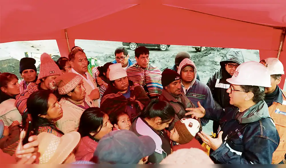 Rescatan con vida a los 4 mineros atrapados en Oyón