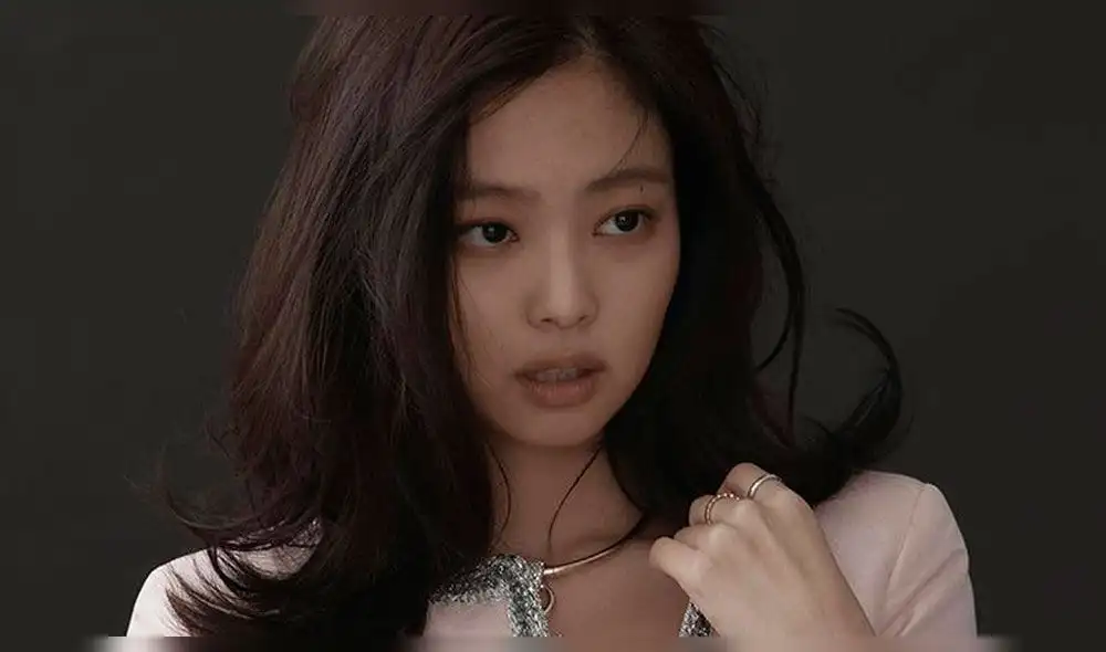 BLACKPINK: Jennie 'Human Chanel' protagoniza una de las editoriales más lujosas para la revista Harper's BAZAAR Korea.