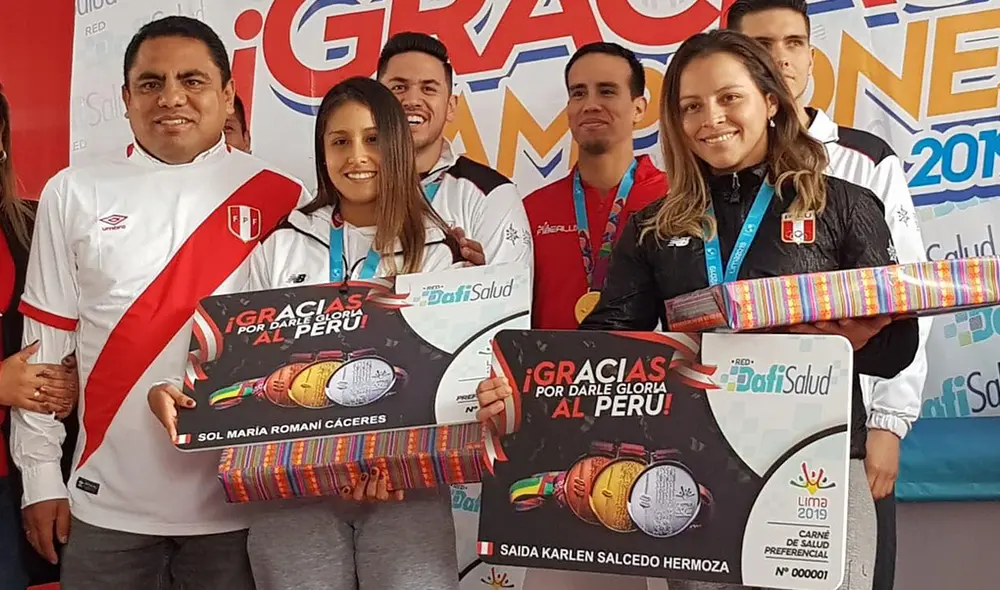Medallistas en los Juegos Lima 2019 fueron premiados con laptops y beneficios en salud por clínica privada. (FOTO: Jessica Merino).