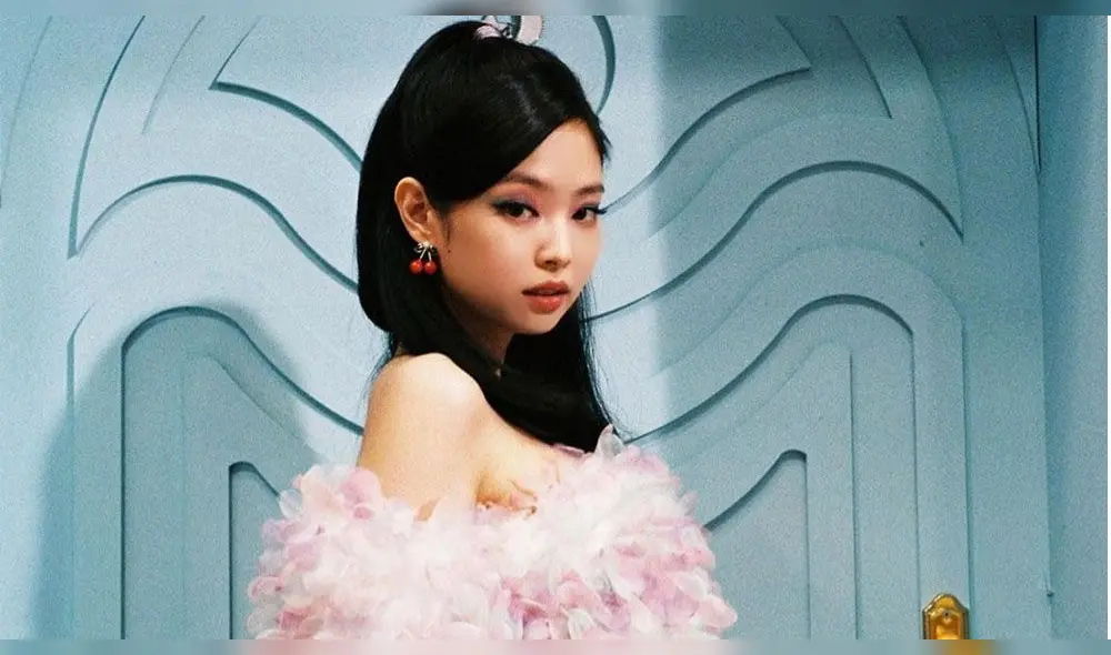 Desliza para ver más fotos de Jennie de BLACKPINK. Créditos: Instagram  @jennierubyjane