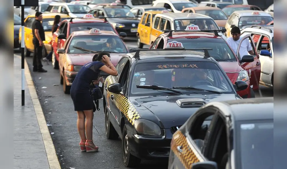 Endurecen penaspara choferes de taxi que cometan delitos graves