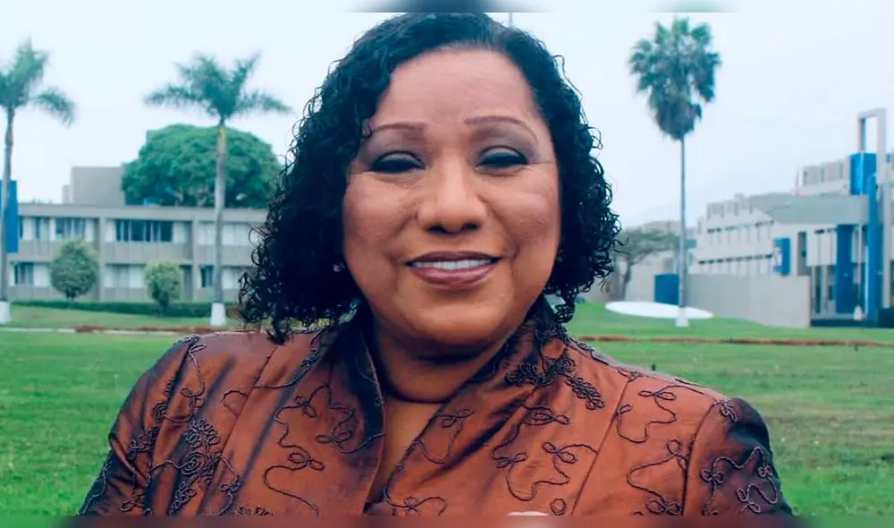 Bartola recibió un homenaje por su cumpleaños frente a su casa. Foto: Bartola Instagram