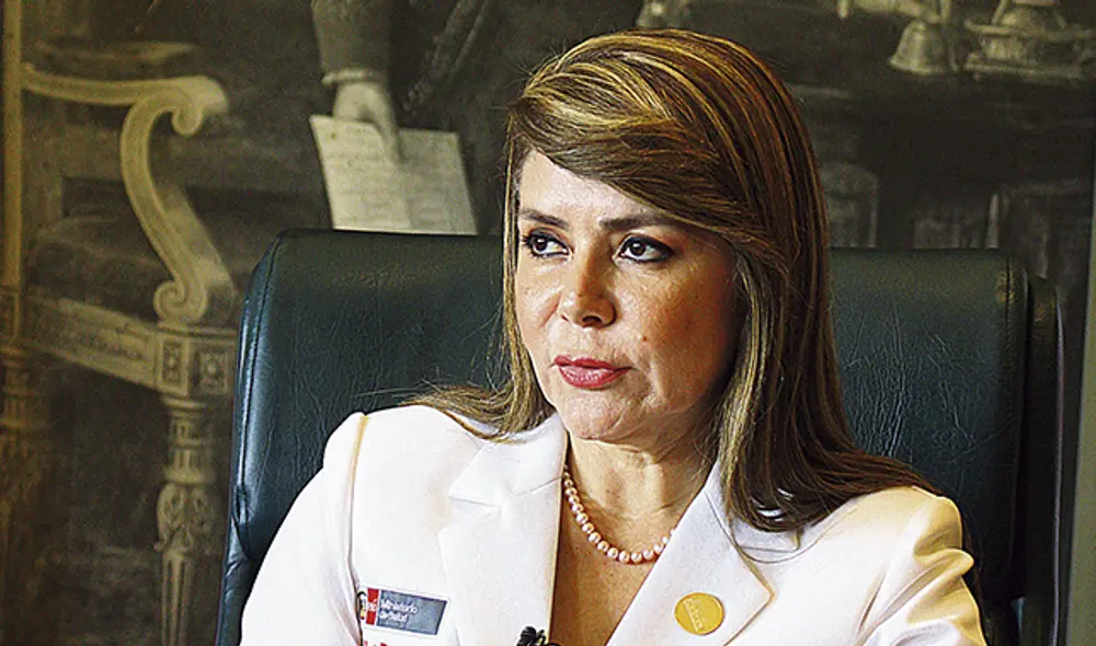 Ministra. Elizabeth Hinostroza señala que el SIS para todos era una deuda con el país. (Foto: Virgilio Grajeda)