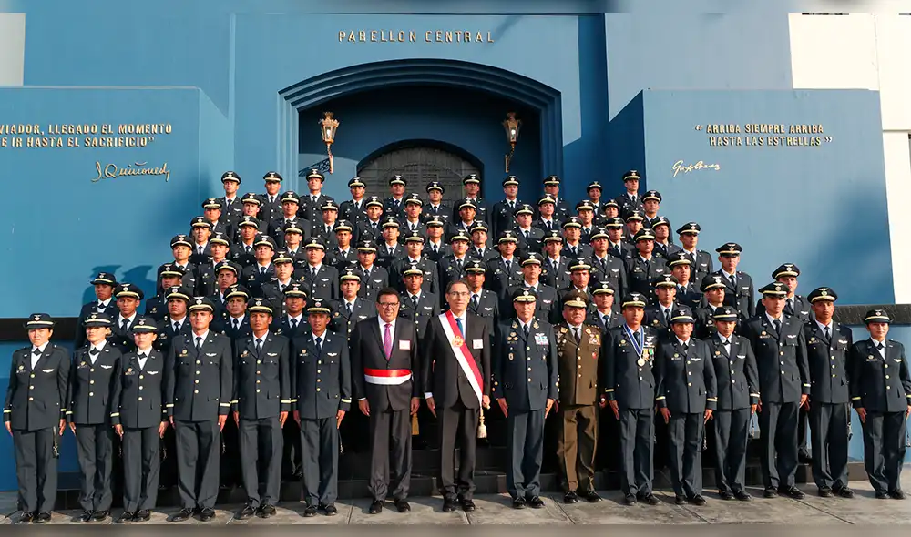 Vizcarra tomó juramento a 79 nuevos oficiales de la Fuerza Aérea [VIDEO]