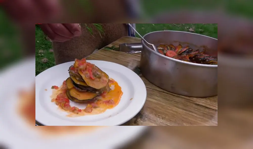 Desliza las imágenes para ver toda la preparación que hizo este cocinero peruano para cocinar el 'Ratatouile'. Foto: Cocinando con Aquiles/Facebook