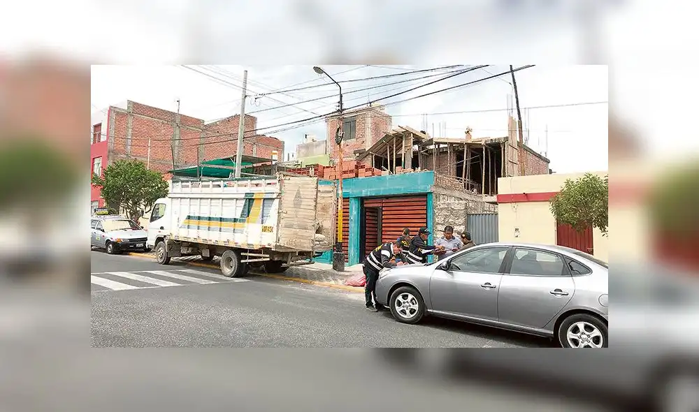 Arequipa: Subgerente de Caylloma construía su casa con cemento de obra pública Arequipa: Subgerente de Caylloma construía su casa con cemento de obra pública