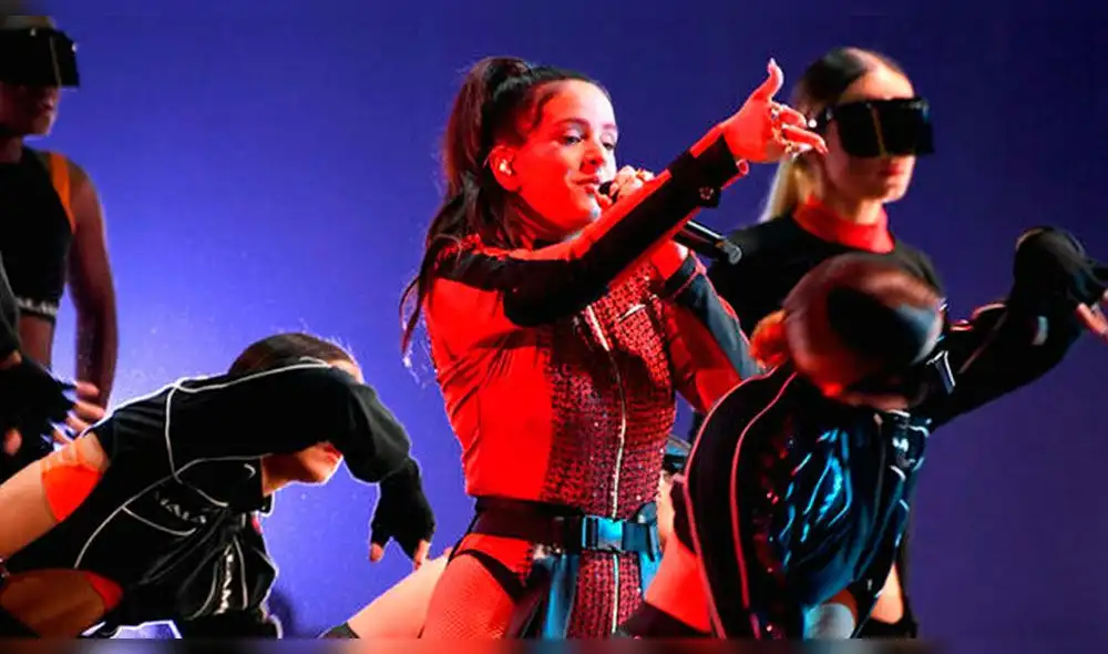 Su presentación fue de lo más comentado en las redes sociales. Foto: EFE.