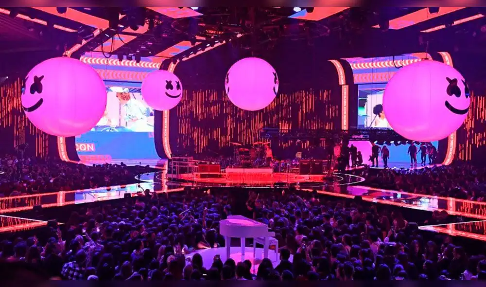 Diversos artistas buscaron marcar tendencia en la moda de la manera más original.