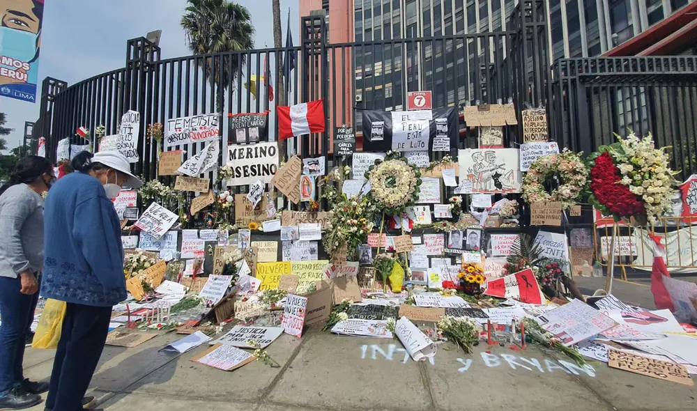 Ciudadanos lamentaron la muerte de dos jóvenes el último 14 de noviembre. Foto: Vanessa Trebejo / URPI-GLR Ciudadanos lamentaron la muerte de dos jóvenes el último 14 de noviembre. Foto: Vanessa Trebejo / URPI-GLR