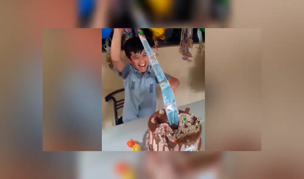 Facebook viral: Cumpleañero corta su torta y descubre el regalo escondido en su interior 