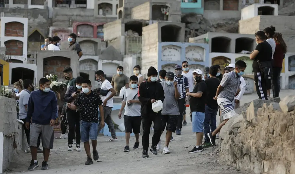 Intervinieron a más de 50 personas y capturaron a 4 requisitoriados. Fotos: Antonio Melgarejo / La República