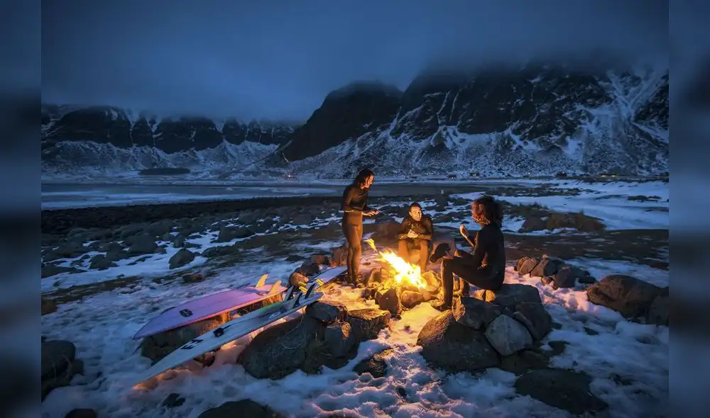 © Nicolas Pina, All Rights Reserved https://www.nicopinacalvin.com // Red Bull Illume 2019 // AP-2289BNA3W1W11 // Usage for editorial use only // 