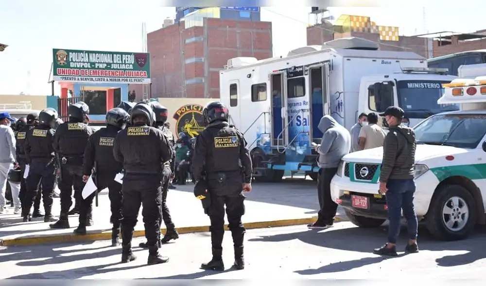 Decenas de agentes de la Policía en la región Puno dieron positivo a la COVID-19.