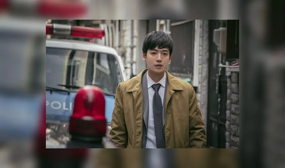 Jung Kyung Ho es un investigador con look retro para “Life On Mars”