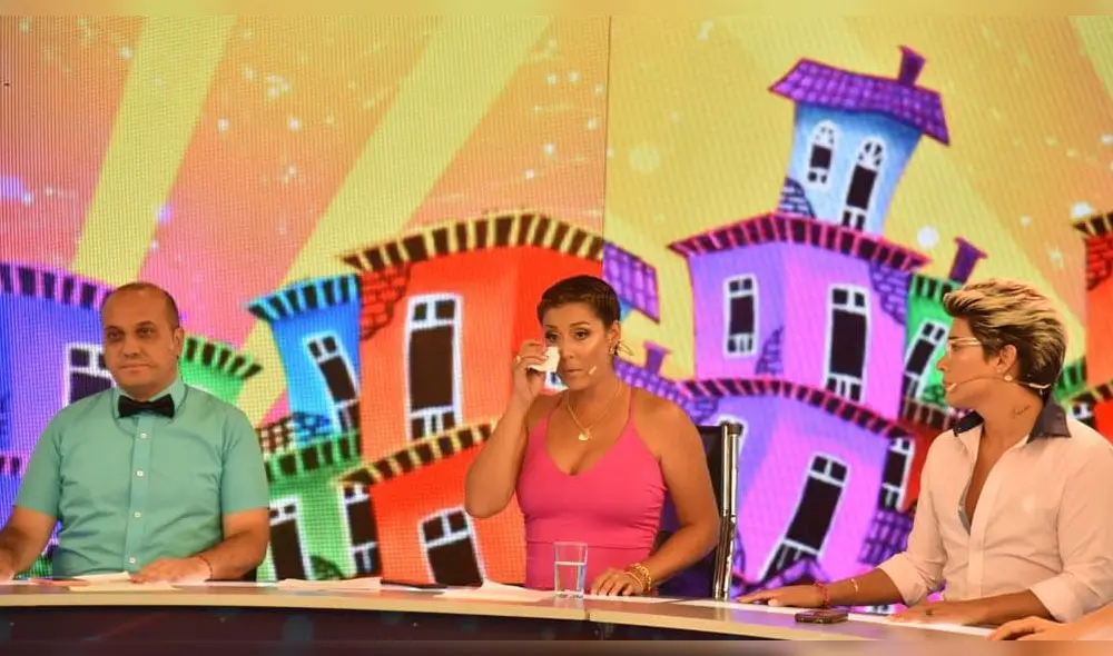 Karla Tarazona se quiebra en vivo tras nueva demanda de Leonard León. Foto: Jenny Valdivia