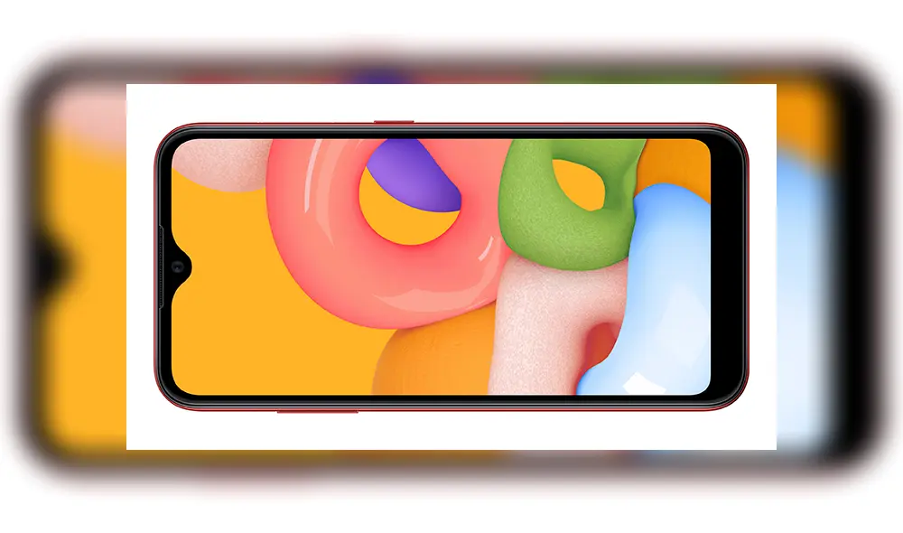 El Samsung Galaxy A01 tiene una pantalla de 5,7 pulgadas y resolución HD+. | Foto: Samsung.