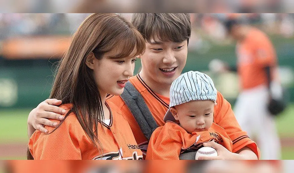 Yulhee y Choi Minhwan serán padres de gemelas. Yulhee y Choi Minhwan serán padres de gemelas.