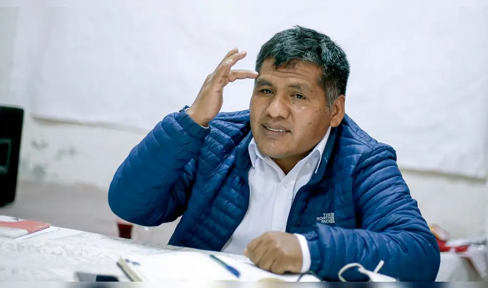 no lo dejan. Para el congresistas Jaime Quito, el presidente Pedro Castillo fue orillado para alejarse de Perú Libre . no lo dejan. Para el congresistas Jaime Quito, el presidente Pedro Castillo fue orillado para alejarse de Perú Libre .